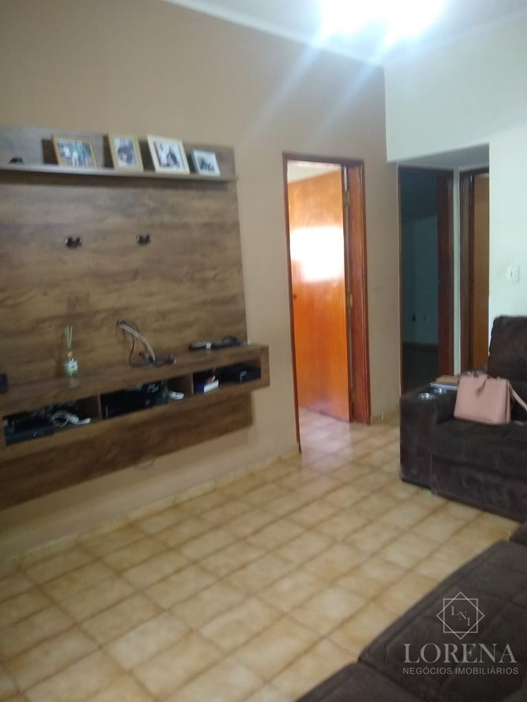 Casa com 3 quartos à venda, 275m² — foto 3 de 17