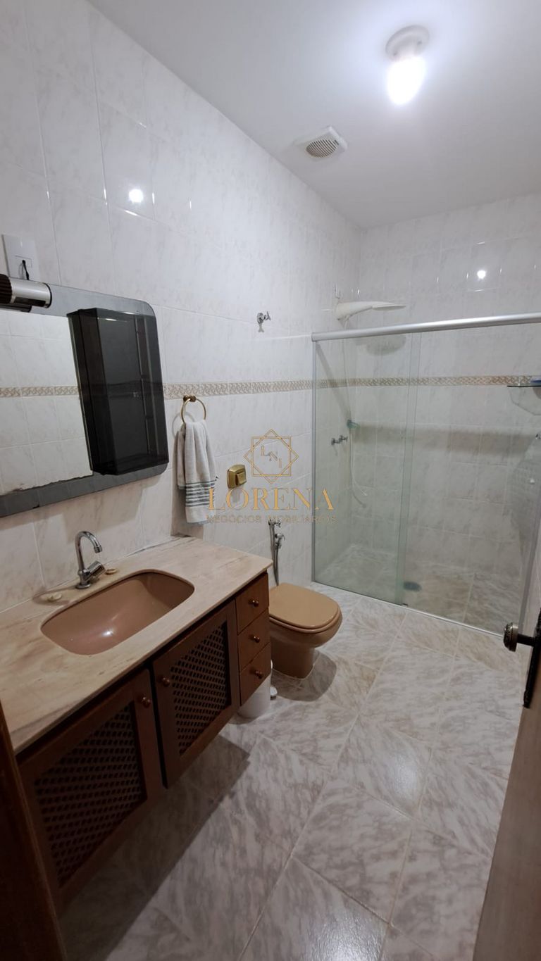 Casa com 3 quartos à venda, 246m² — foto 7 de 16