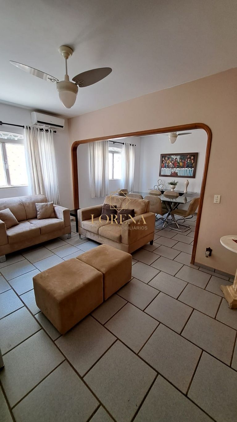 Casa com 3 quartos à venda, 246m² — foto 1 de 16