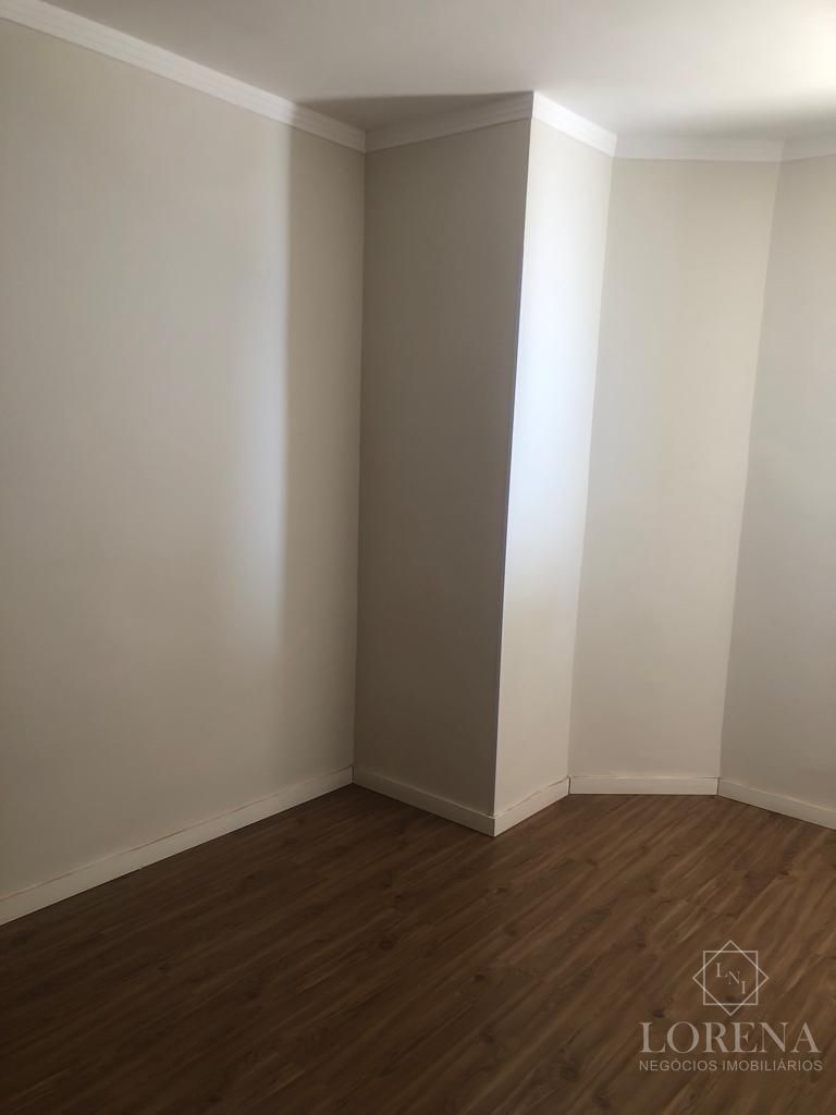 Apartamento com 2 quartos à venda, 80m² — foto 4 de 17