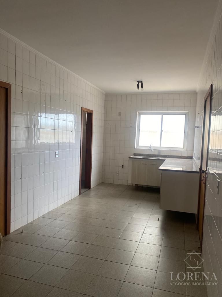 Apartamento com 4 quartos à venda, 175m² — foto 8 de 15