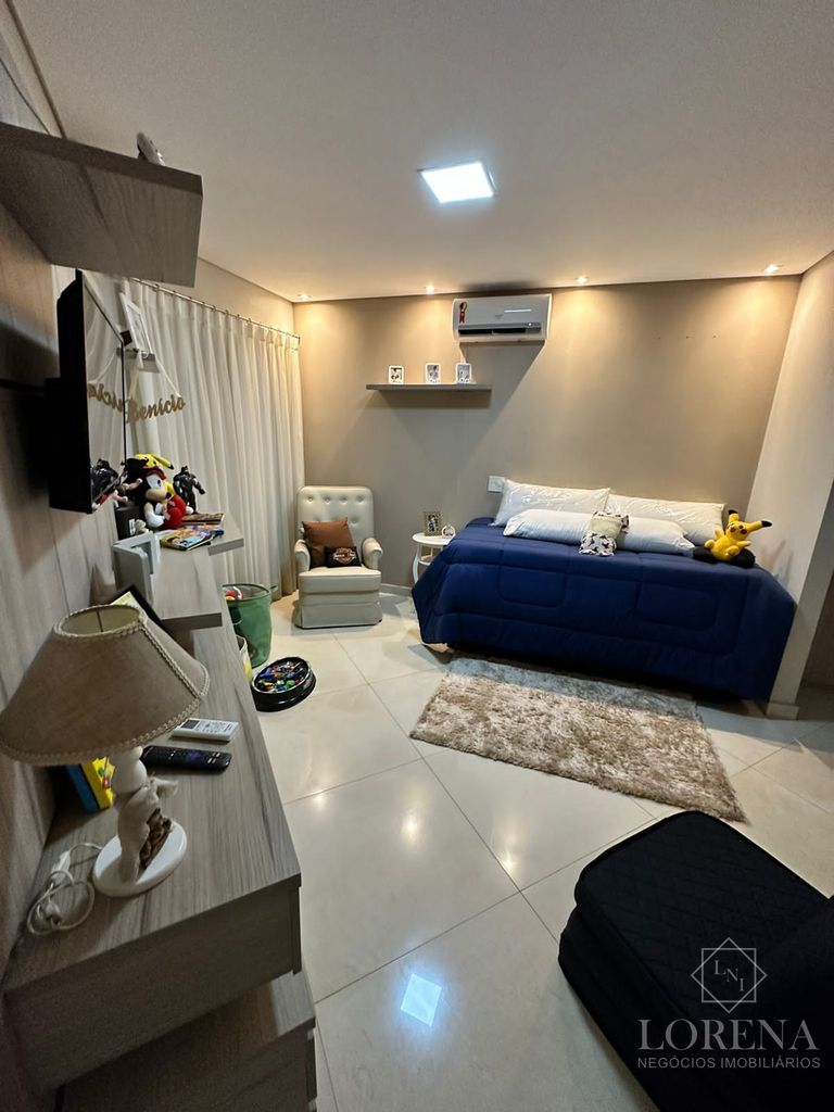 Casa de Condomínio com 3 quartos à venda, 250m² — foto 6 de 32