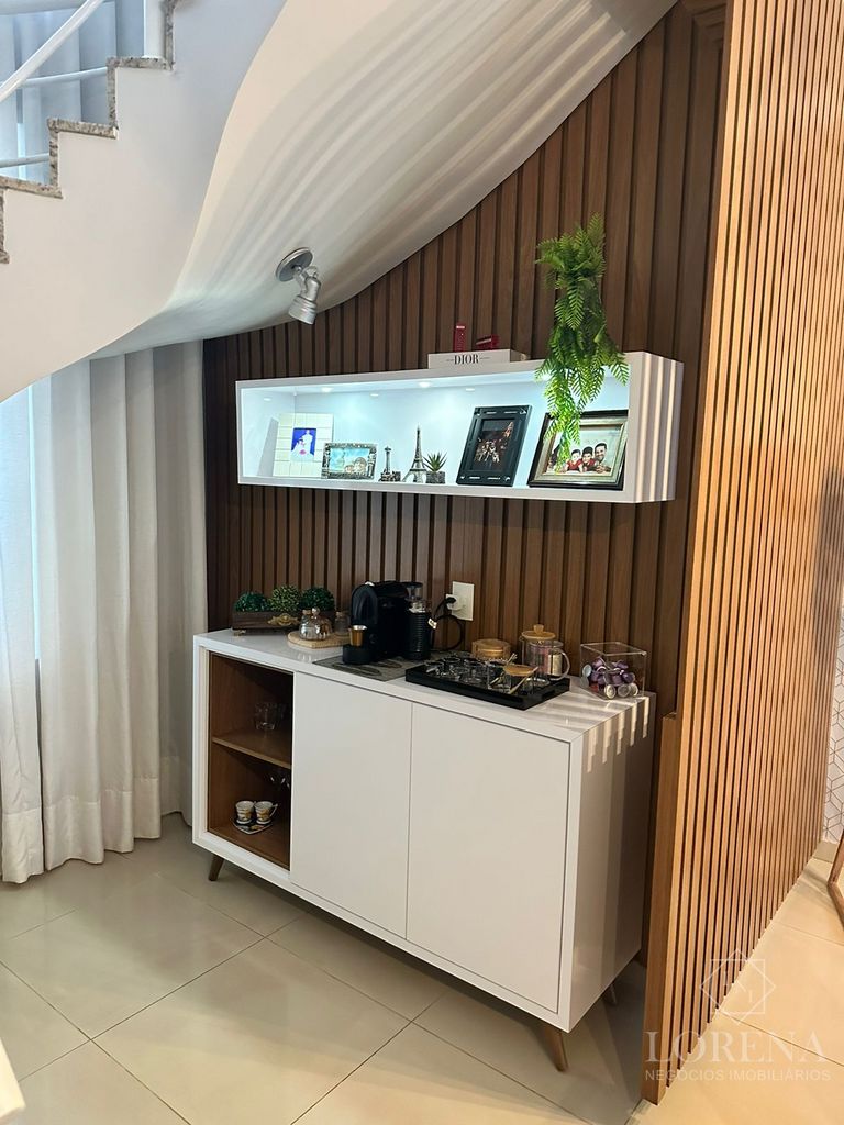 Casa de Condomínio com 3 quartos à venda, 250m² — foto 7 de 32