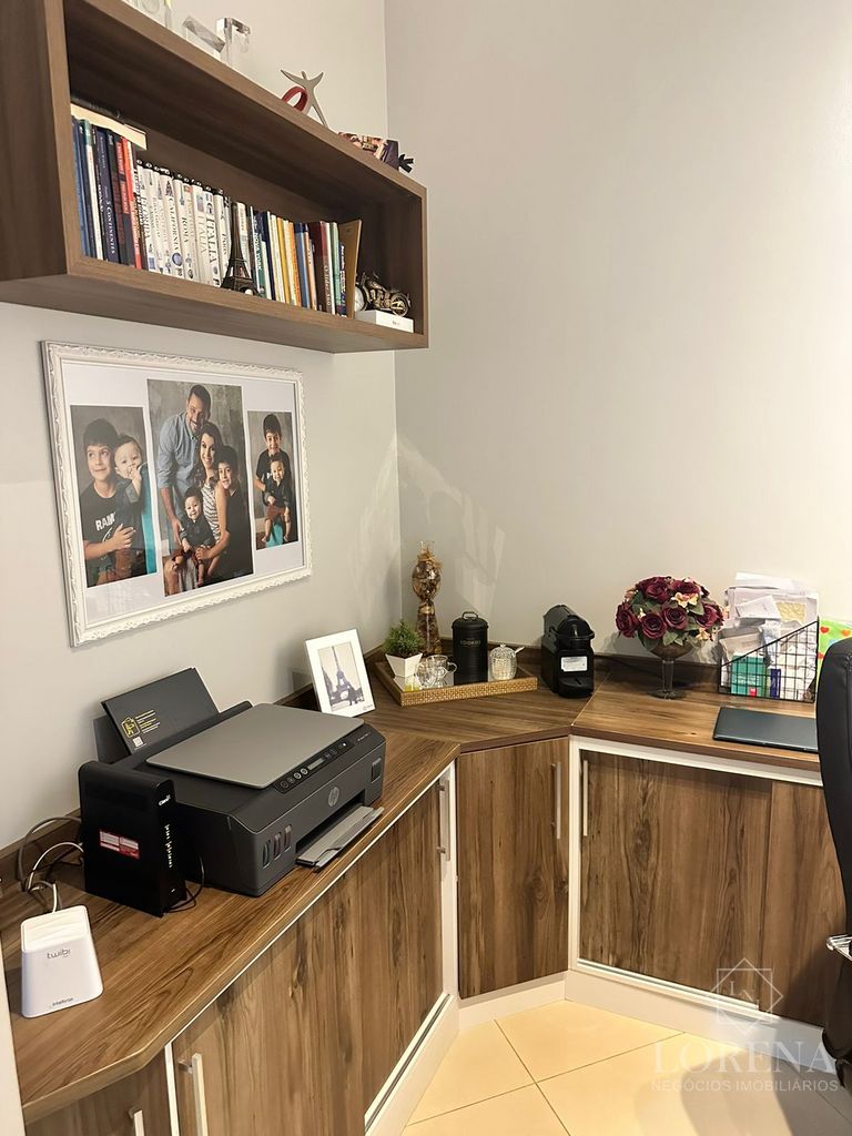 Casa de Condomínio com 3 quartos à venda, 250m² — foto 24 de 32