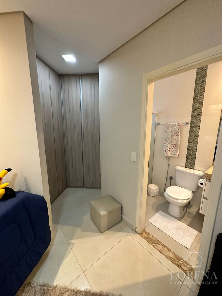 Casa de Condomínio com 3 quartos à venda, 250m² — foto 12 de 32