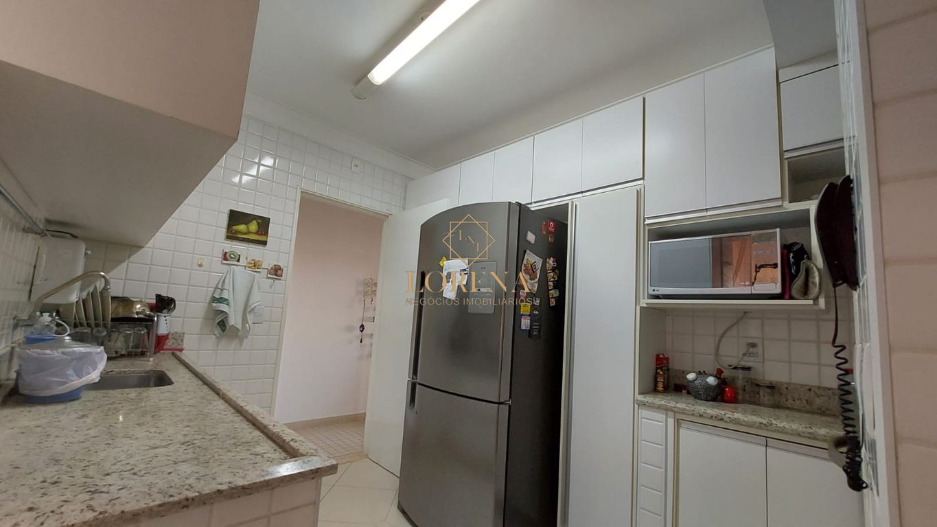 Apartamento com 3 quartos à venda, 140m² — foto 8 de 28
