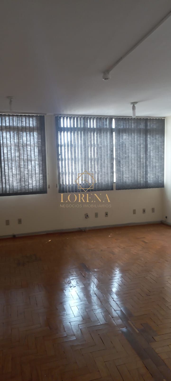 Conjunto Comercial / Sala  à venda, 66m² — foto 2 de 4