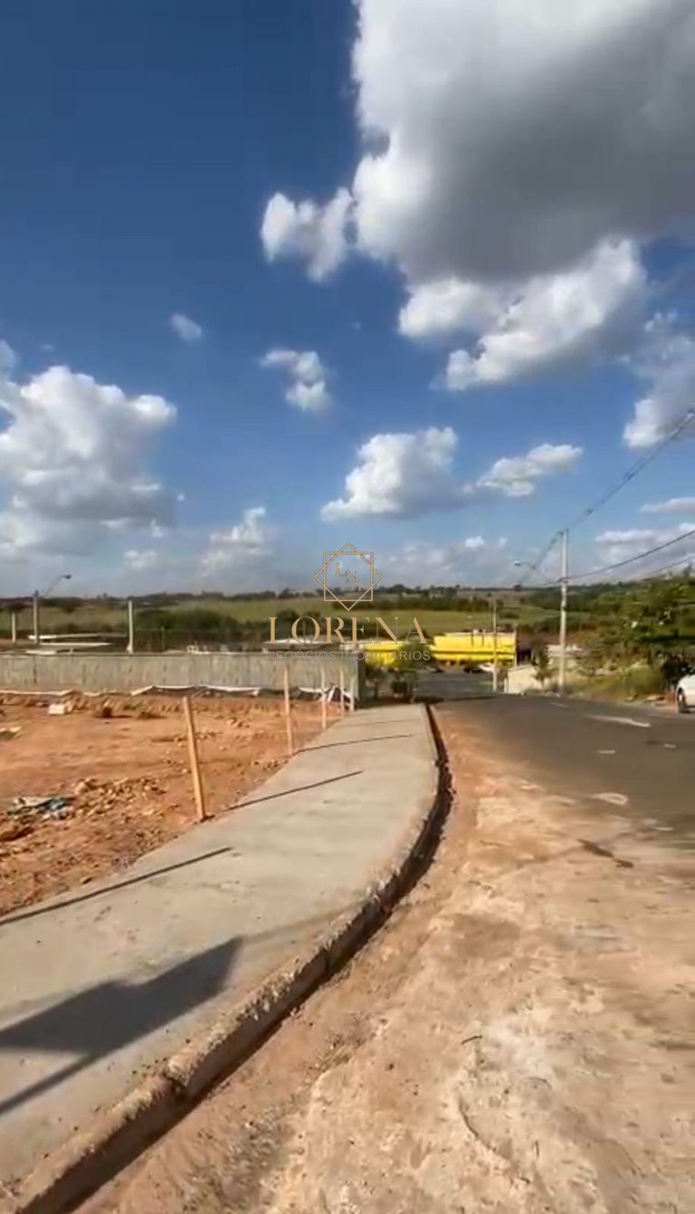 Terreno / Lote / Condomínio  à venda, 220m² — foto 3 de 4