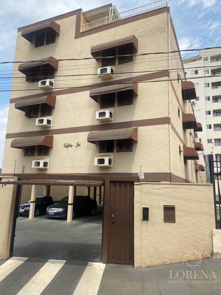 Apartamento com 2 quartos à venda, 75m² — foto 1 de 10