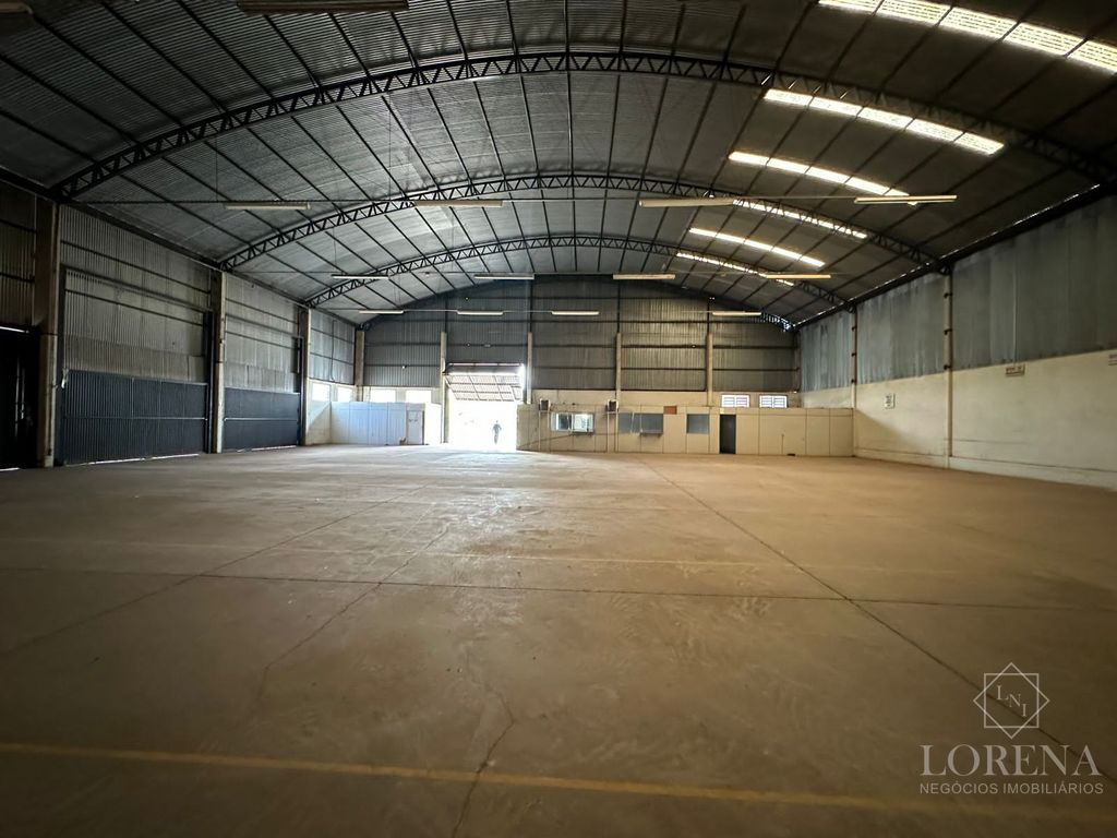 Galpão / Depósito / Armazém  à venda, 1300m² — foto 8 de 11