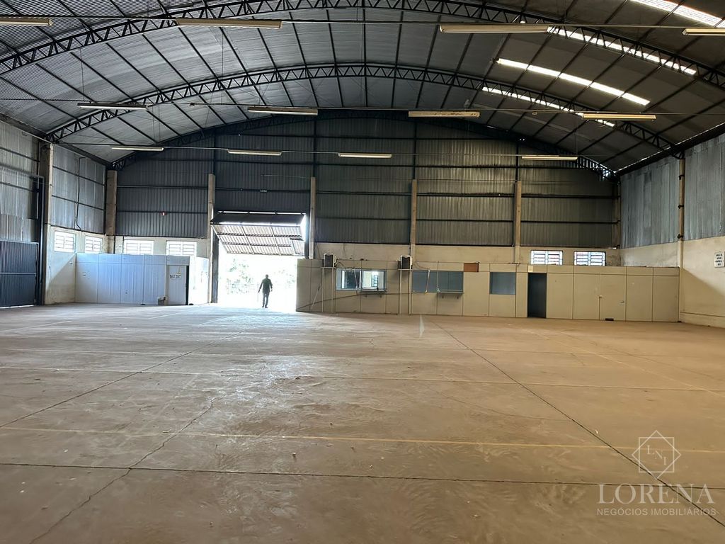 Galpão / Depósito / Armazém  à venda, 1300m² — foto 9 de 11