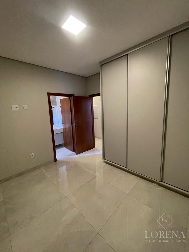 Casa de Condomínio com 3 quartos à venda, 202m² — foto 11 de 23