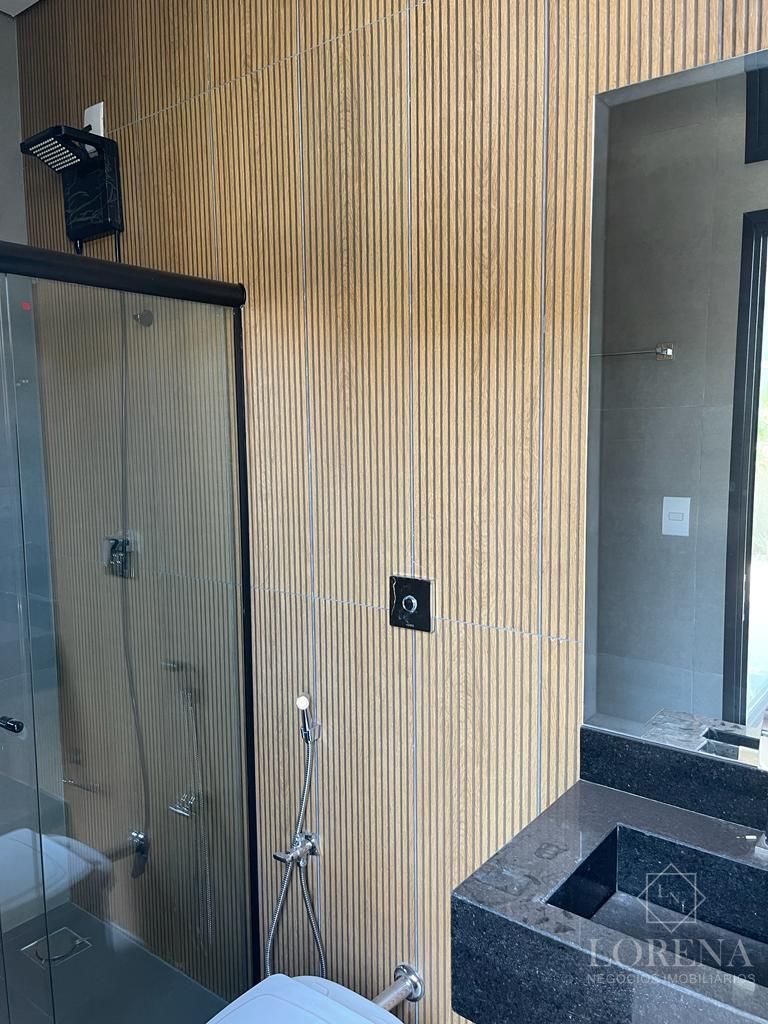 Casa de Condomínio com 3 quartos à venda, 202m² — foto 21 de 23