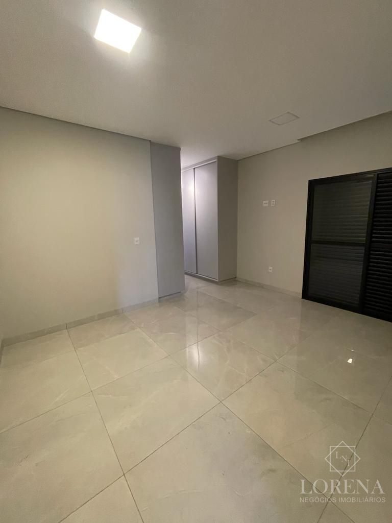 Casa de Condomínio com 3 quartos à venda, 202m² — foto 12 de 23