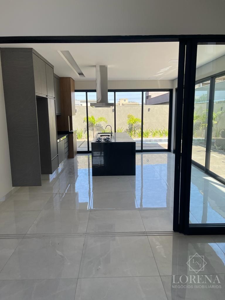 Casa de Condomínio com 3 quartos à venda, 202m² — foto 4 de 23