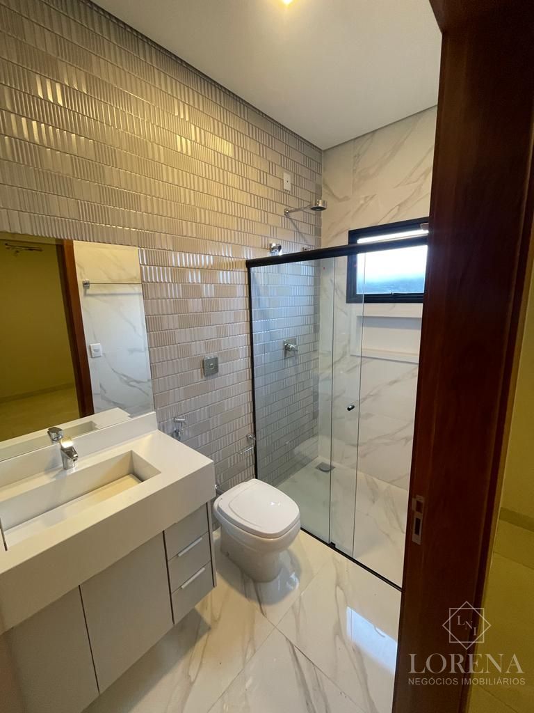 Casa de Condomínio com 3 quartos à venda, 202m² — foto 17 de 23