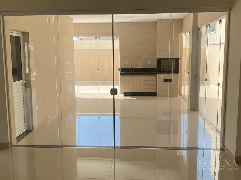 Casa de Condomínio com 3 quartos à venda, 200m² — foto 3 de 15