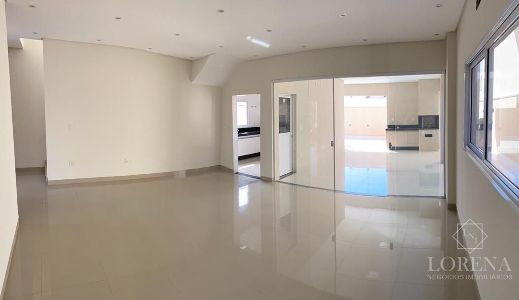 Casa de Condomínio com 3 quartos à venda, 200m² — foto 4 de 15
