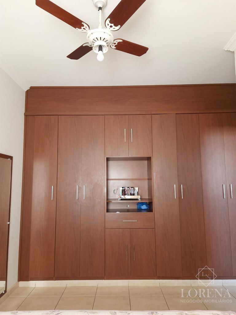 Casa com 3 quartos à venda, 200m² — foto 18 de 22