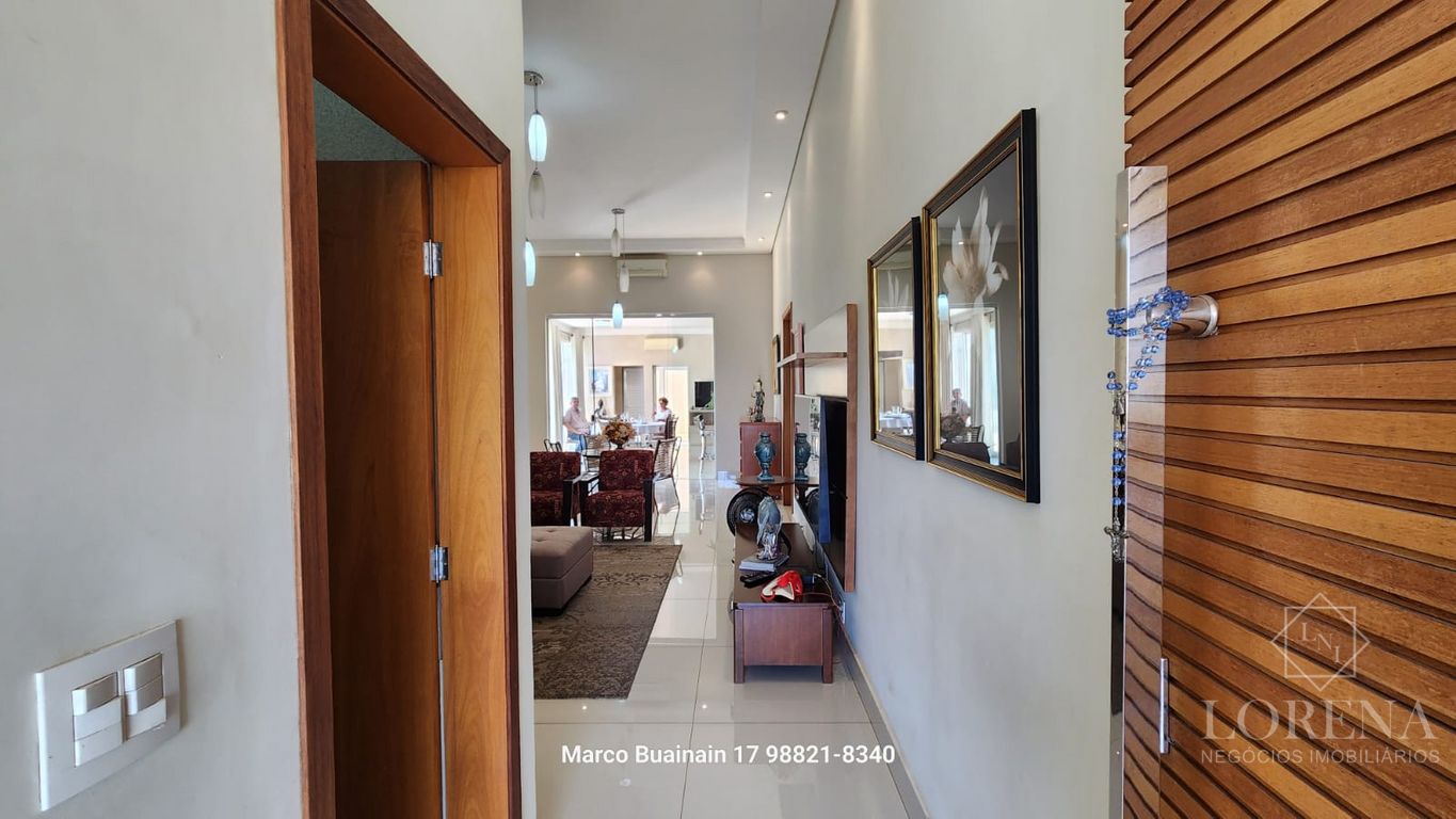 Casa de Condomínio com 3 quartos à venda, 197m² — foto 2 de 20