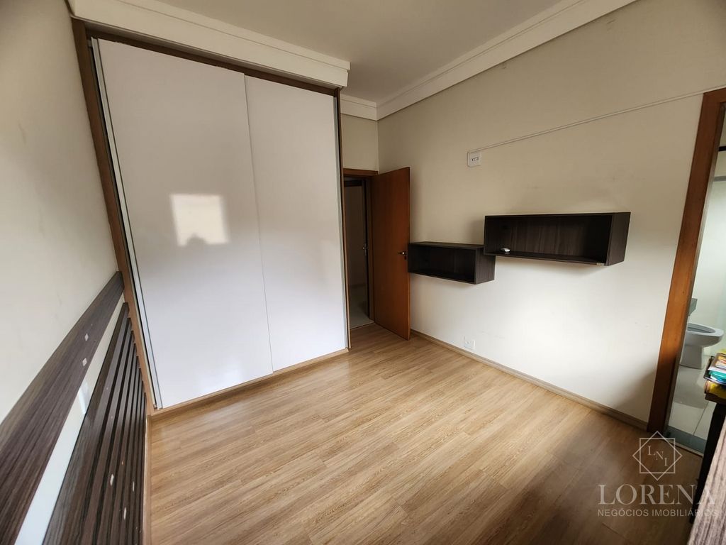 Casa de Condomínio com 4 quartos à venda, 280m² — foto 11 de 33