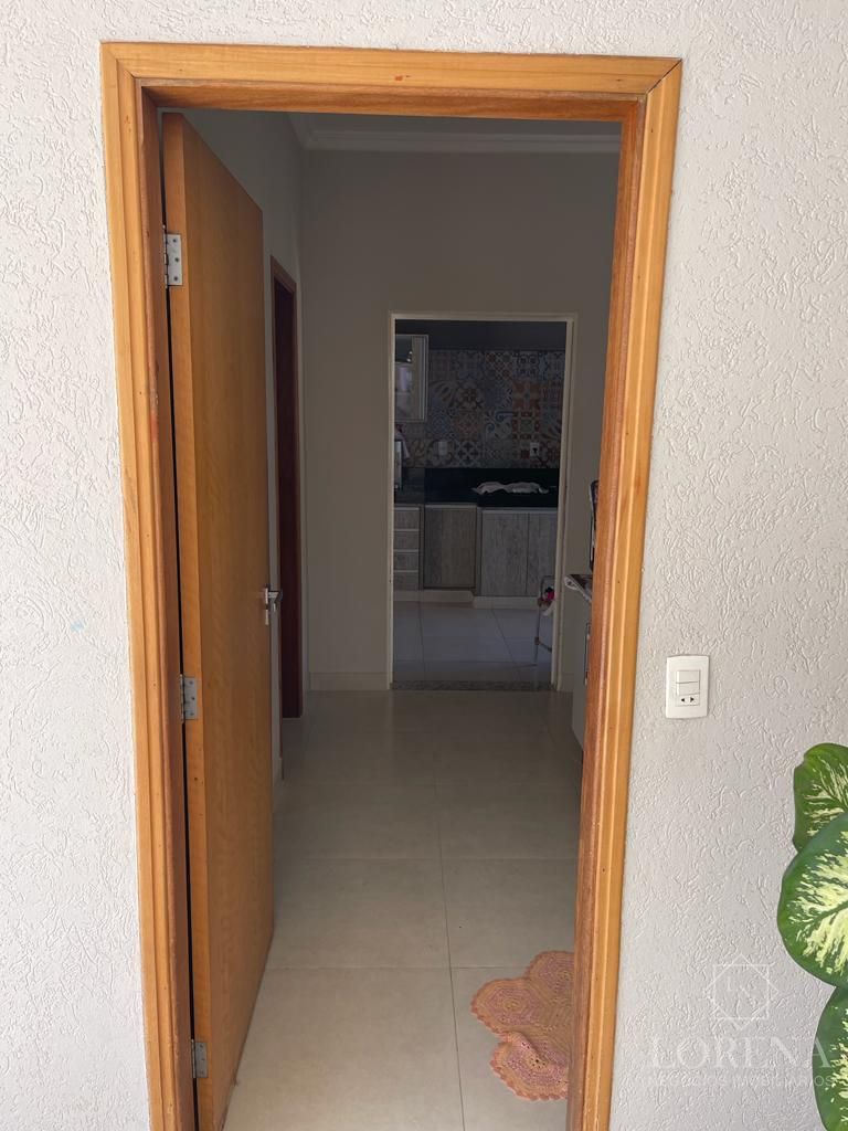 Casa com 4 quartos à venda, 240m² — foto 3 de 17