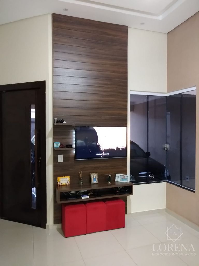 Casa com 3 quartos à venda, 145m² — foto 2 de 13
