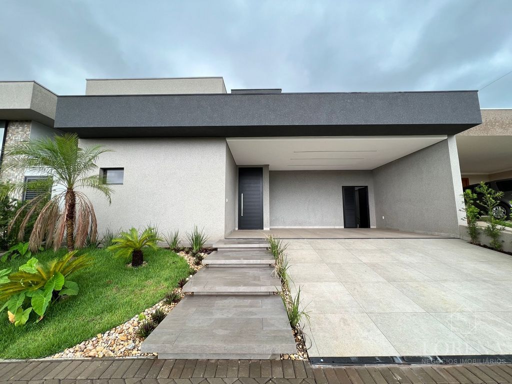 Casa com 3 quartos à venda, 210m² — foto 1 de 9