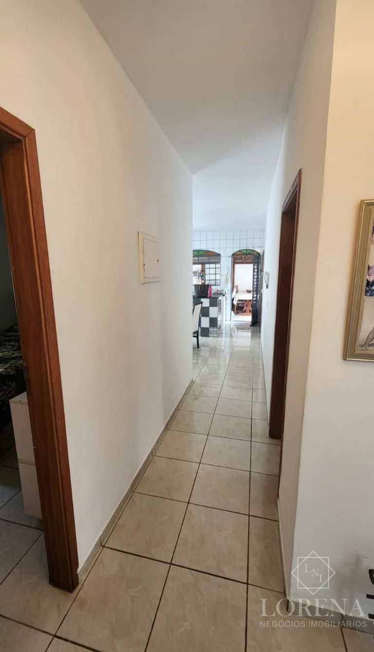 Casa com 3 quartos à venda, 137m² — foto 5 de 13