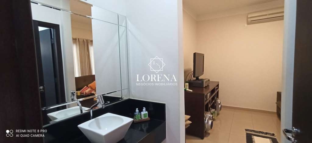 Casa de Condomínio com 3 quartos à venda, 250m² — foto 3 de 18