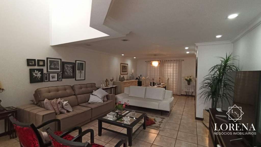 Sobrado com 5 quartos à venda, 300m² — foto 16 de 29