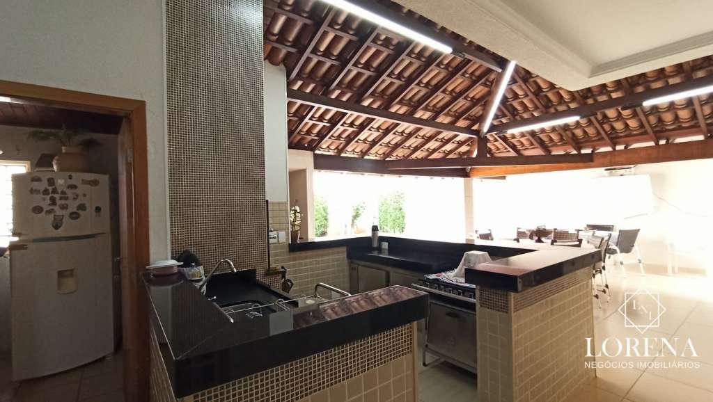 Sobrado com 5 quartos à venda, 300m² — foto 27 de 29