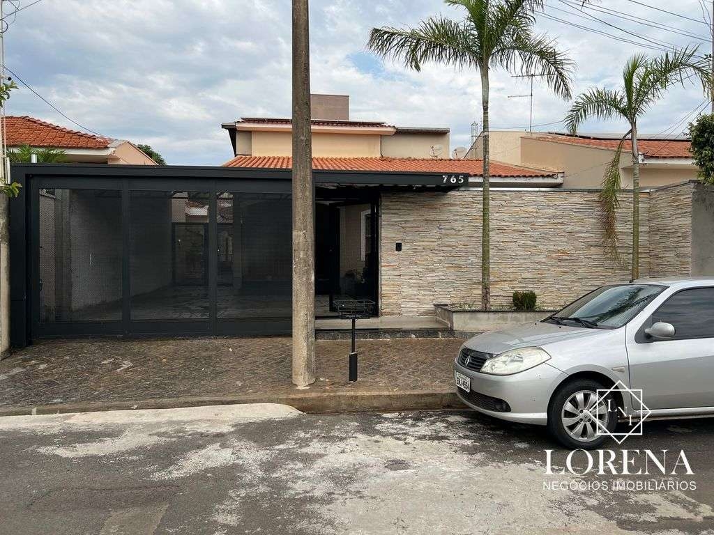Sobrado com 5 quartos à venda, 330m² — foto 2 de 31