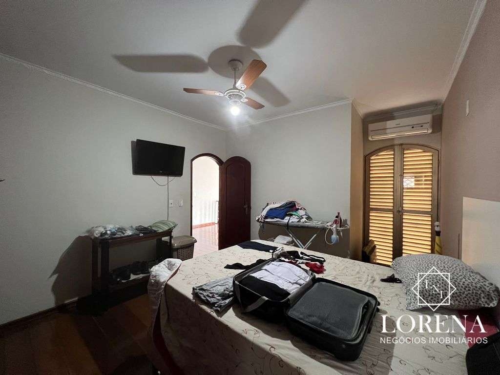 Sobrado com 5 quartos à venda, 330m² — foto 27 de 31