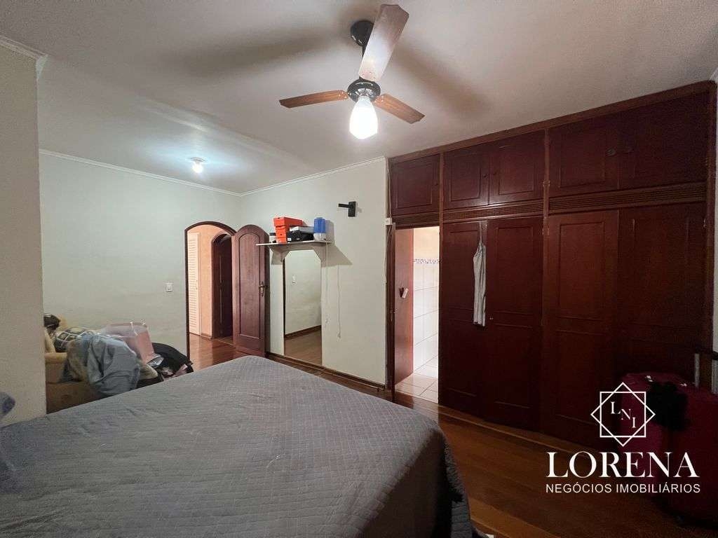 Sobrado com 5 quartos à venda, 330m² — foto 23 de 31