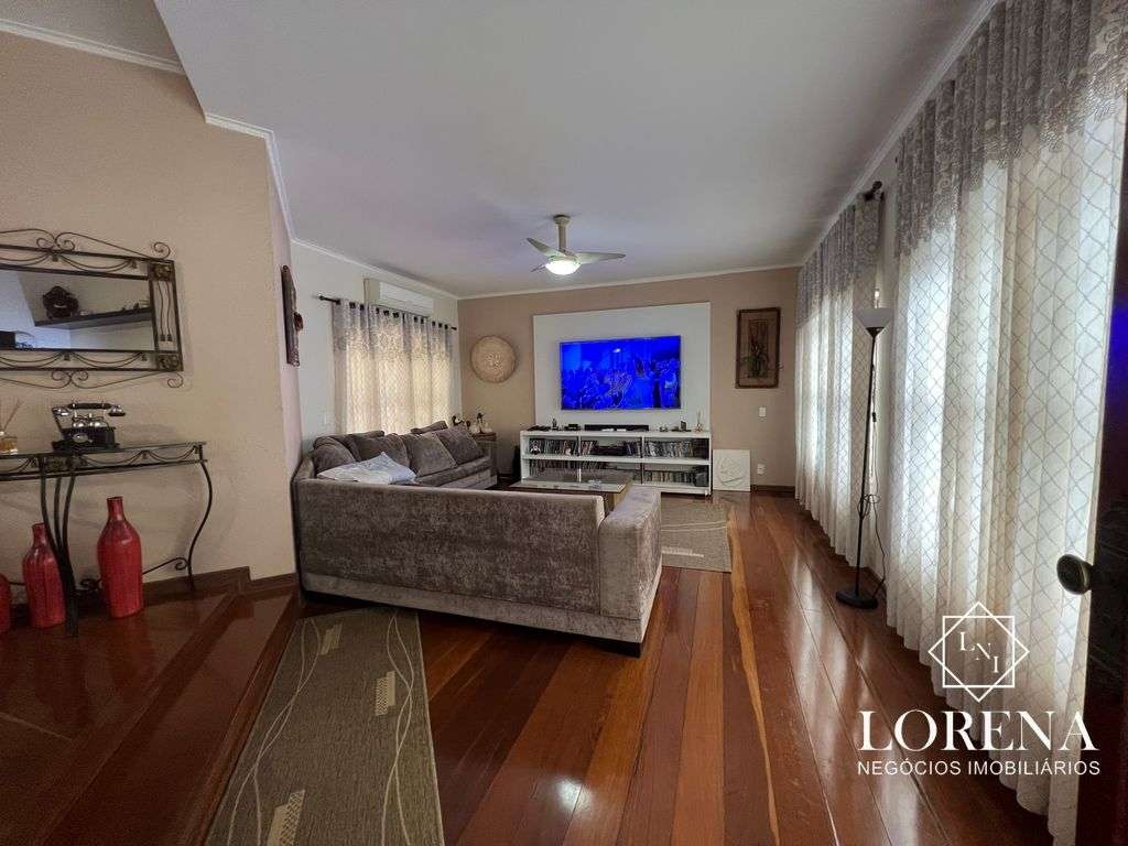 Sobrado com 5 quartos à venda, 330m² — foto 5 de 31
