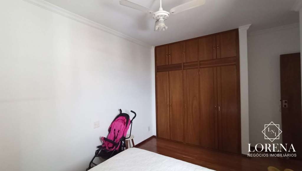 Apartamento com 4 quartos à venda, 230m² — foto 18 de 31