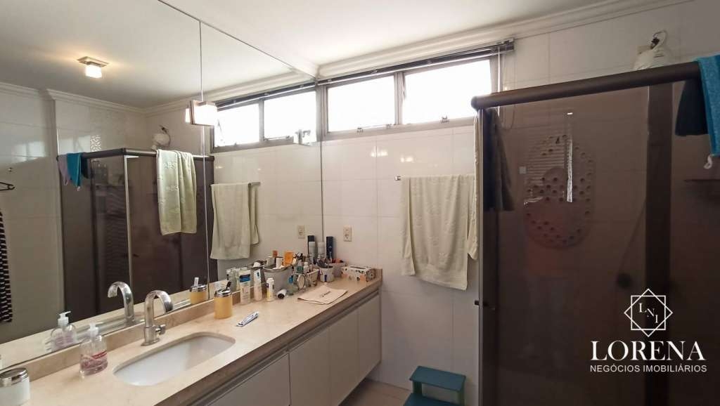 Apartamento com 4 quartos à venda, 230m² — foto 16 de 31