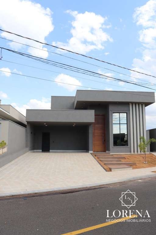 Casa de Condomínio com 3 quartos à venda, 220m² — foto 2 de 31