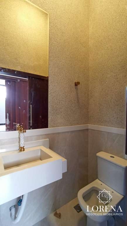 Casa de Condomínio com 3 quartos à venda, 220m² — foto 18 de 31