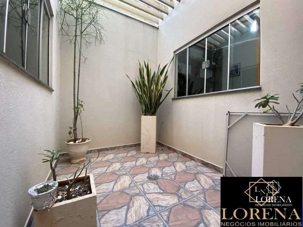 Casa com 3 quartos à venda, 180m² — foto 25 de 26