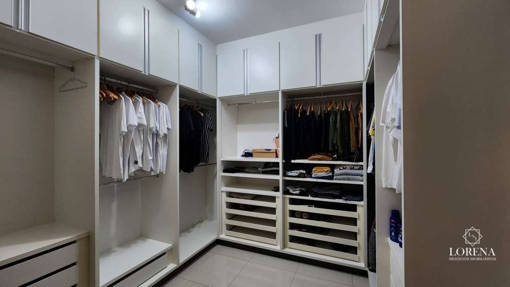 Casa com 4 quartos à venda, 215m² — foto 21 de 30