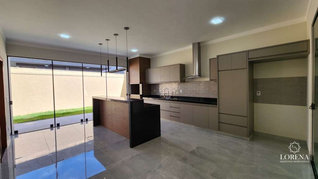 Casa com 3 quartos à venda, 200m² — foto 10 de 30