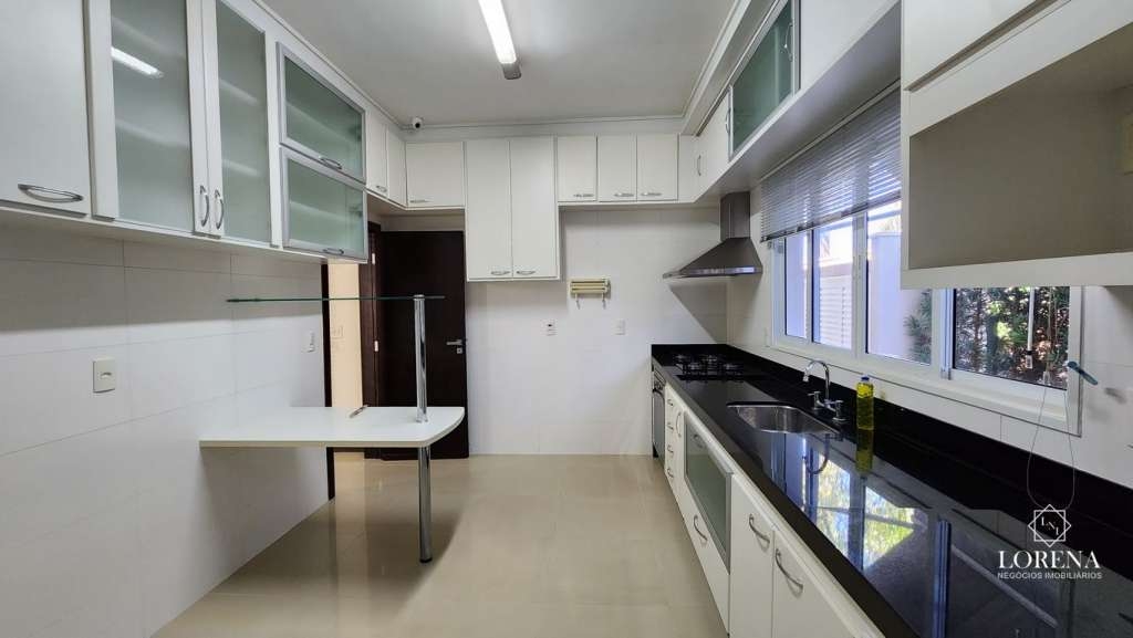 Casa de Condomínio com 5 quartos à venda, 403m² — foto 8 de 31
