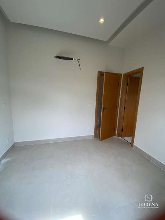 Casa com 3 quartos à venda, 166m² — foto 33 de 38