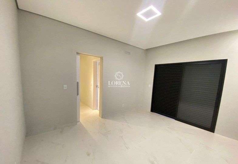 Casa de Condomínio com 3 quartos à venda, 222m² — foto 11 de 18