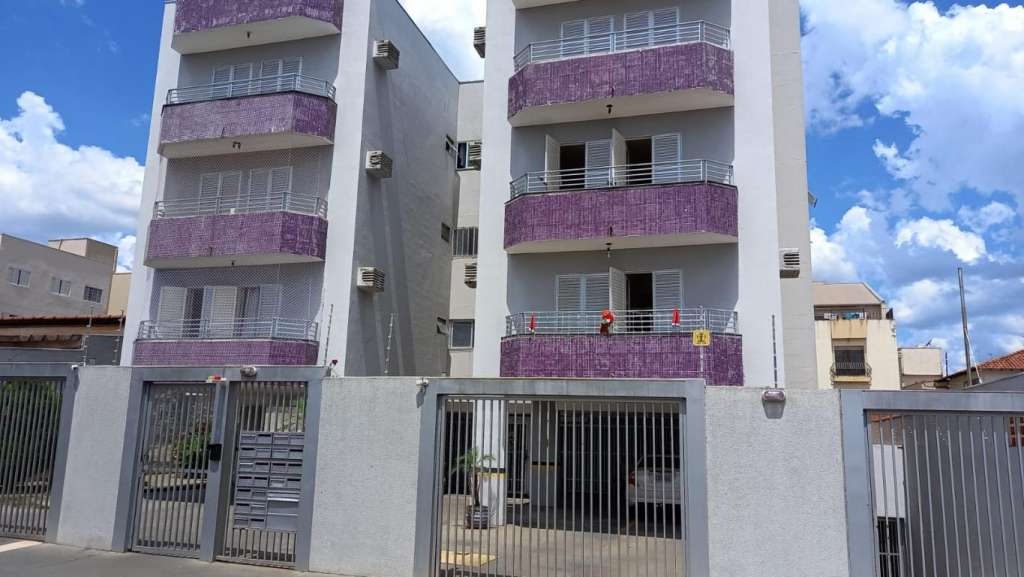 Apartamento com 2 quartos à venda, 80m² — foto 2 de 26