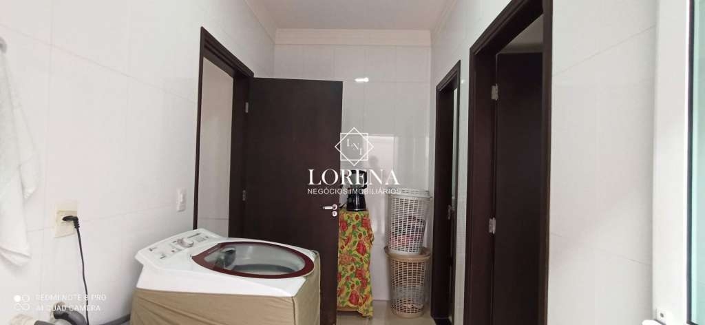 Casa de Condomínio com 3 quartos à venda, 250m² — foto 8 de 18