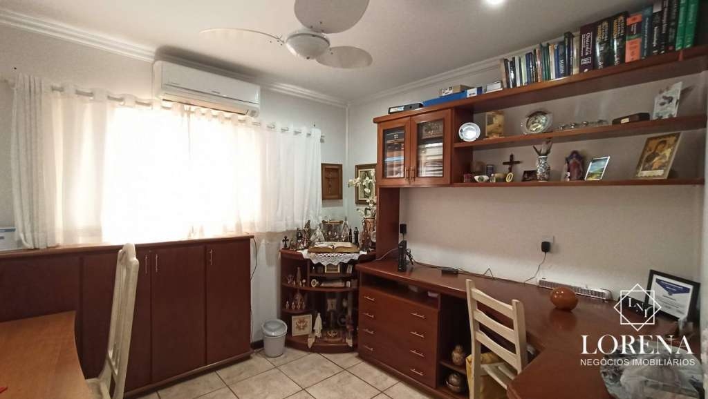Sobrado com 5 quartos à venda, 300m² — foto 4 de 29