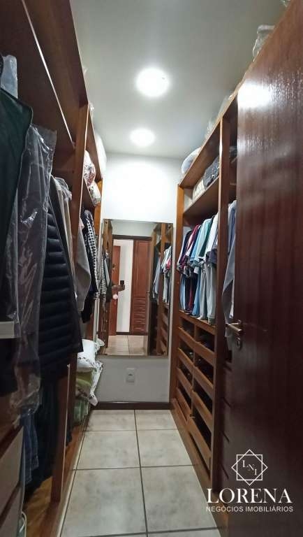 Sobrado com 5 quartos à venda, 300m² — foto 10 de 29